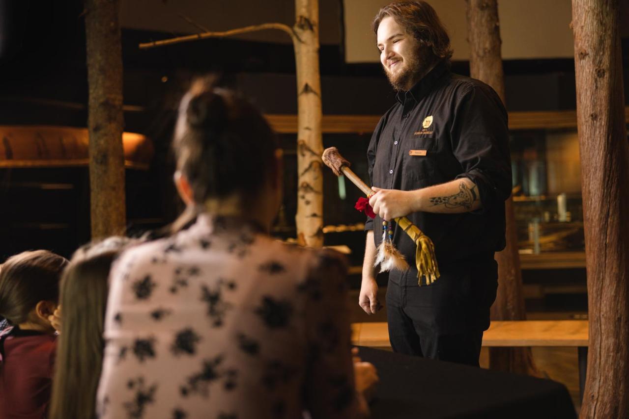 Hotel-Musee Premieres Nations Wendake Eksteriør bilde